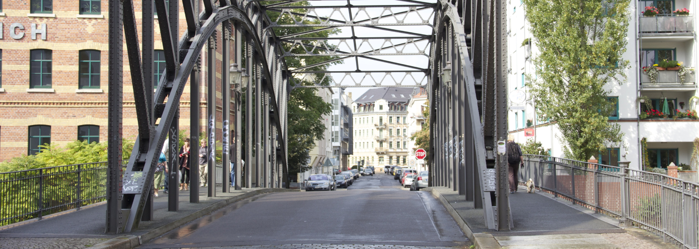 Leipzig, Zufahrt über die Könneritzbrücke. (Foto: Wikimedia, T. Schwenski, CC BY-SA 3.0)